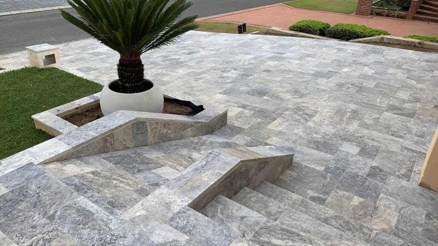 traverten taşını bahçede kullanımı