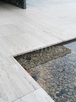 white travertine flooring