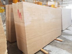 Ligth Travertine Slabs