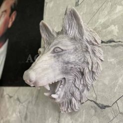 marble-wolf-head-mouth-open